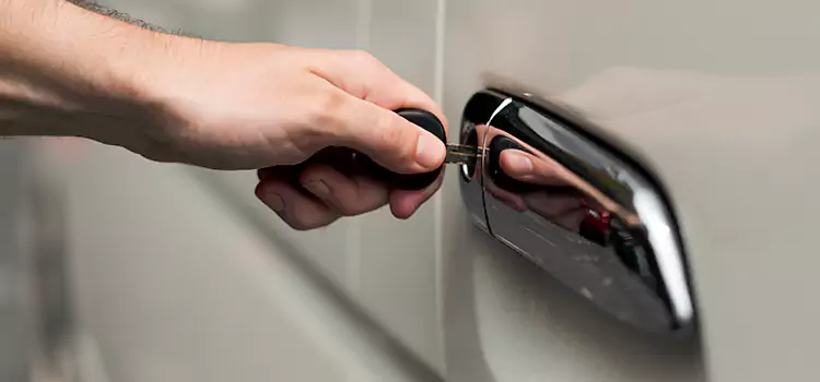 Why Choose Our Auto Locksmith Team in Rock Island, IL?