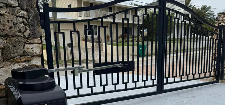 Swing Gate Opener with Keypad Rock Island